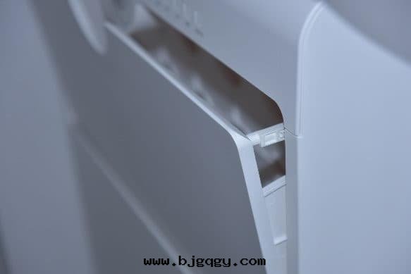 RootSense智能(néng)鞋(xié)櫃-Footies-一(yī)宜家(jiā)式反彈開(kāi)門(mén)