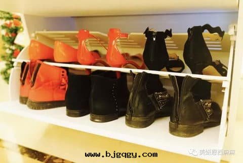 翻斗(dǒu)设計(jì)，带(dài)阻尼器-RootSense根元(yuán)智能(néng)鞋(xié)櫃-Footies