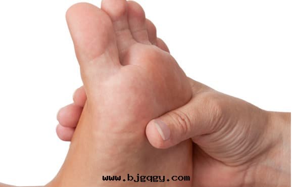 引起(qǐ)腳(jiǎo)臭的(de)原因(yīn)-14