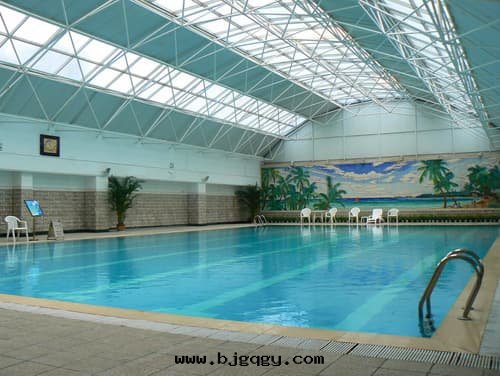 臭氧設備遊泳池水(shuǐ)消毒應(yìng)用(yòng)