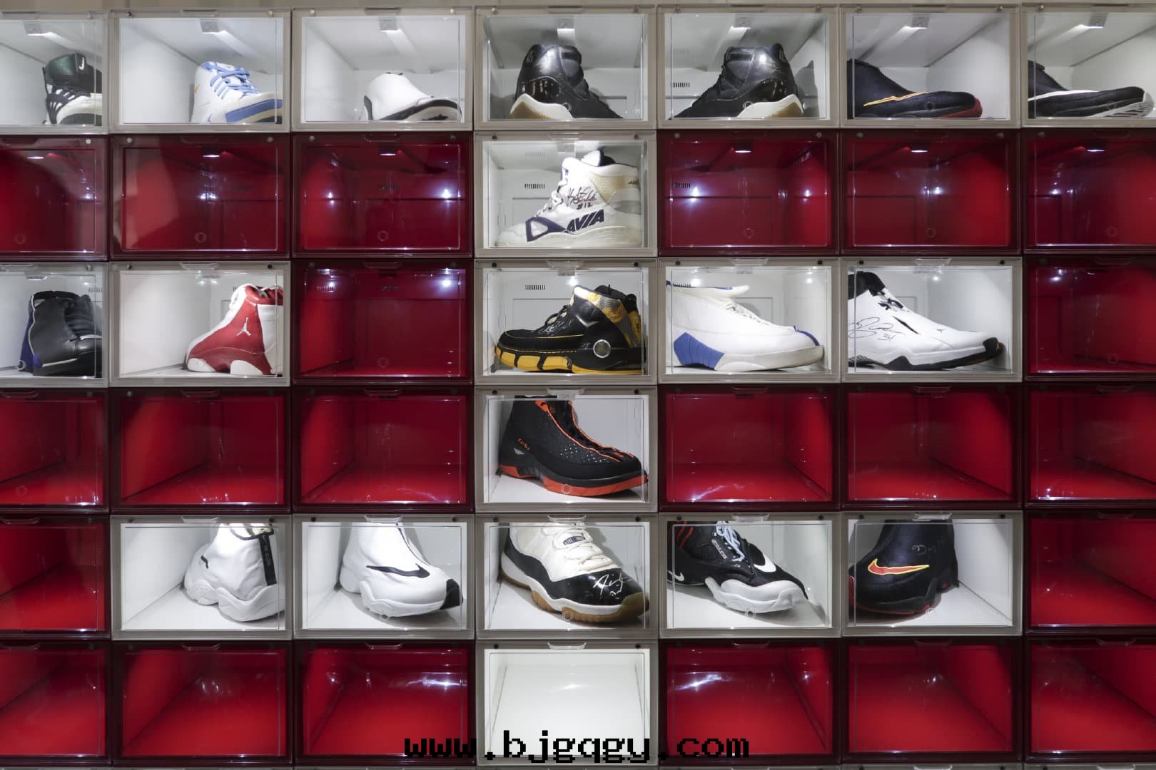 負離子延缓氧化智能(néng)鞋(xié)盒