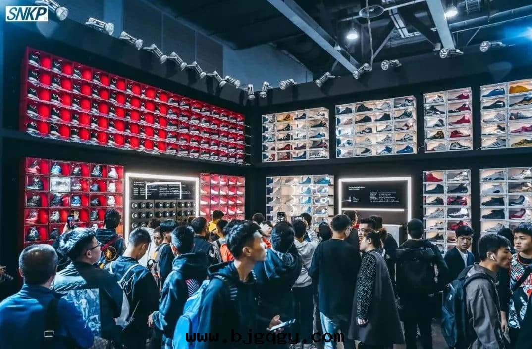 SHOEKONG功能(néng)鞋(xié)盒參展(zhǎn)SNEAKER CON